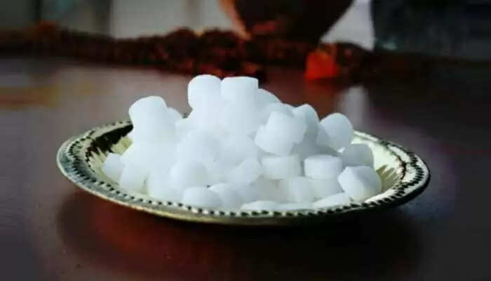 best vastu tips burn clove and camphor in kitchen to remove all vastu dosh and financial crisis