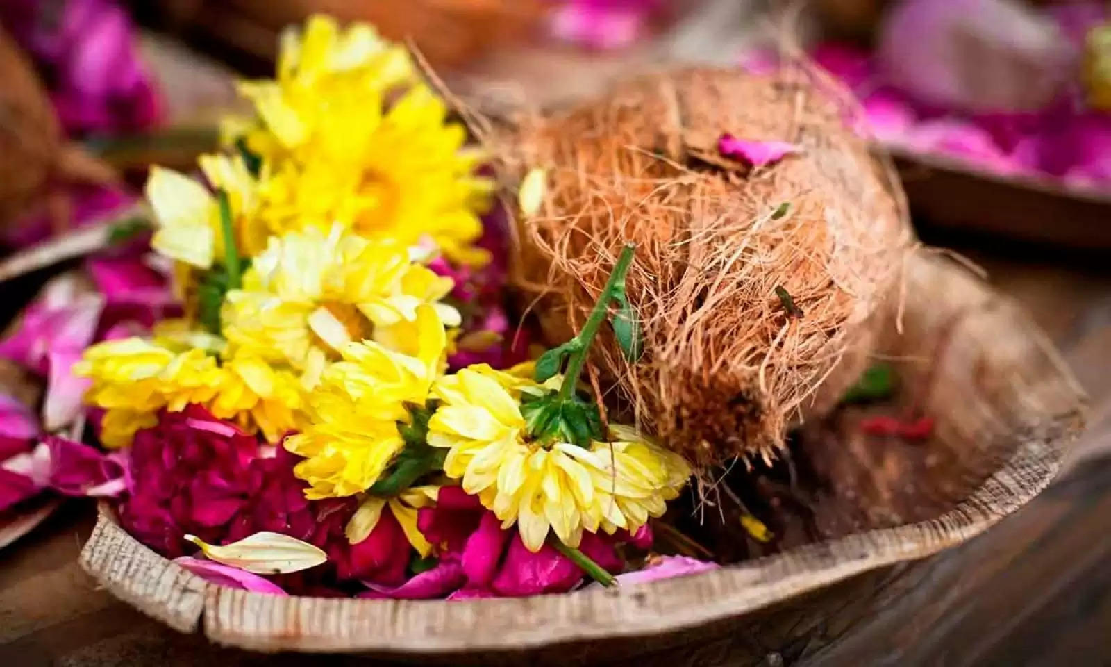  Money totke do this coconut remedies on dussehra to become rich