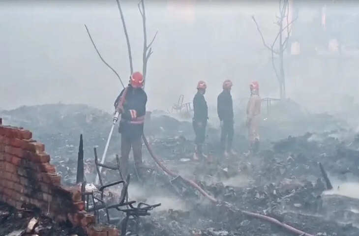 दिल्ली में दो आग की घटनाओं में 3 लोगों की दर्दनाक मौत, दमकल विभाग ने बचाव प्रयास किए