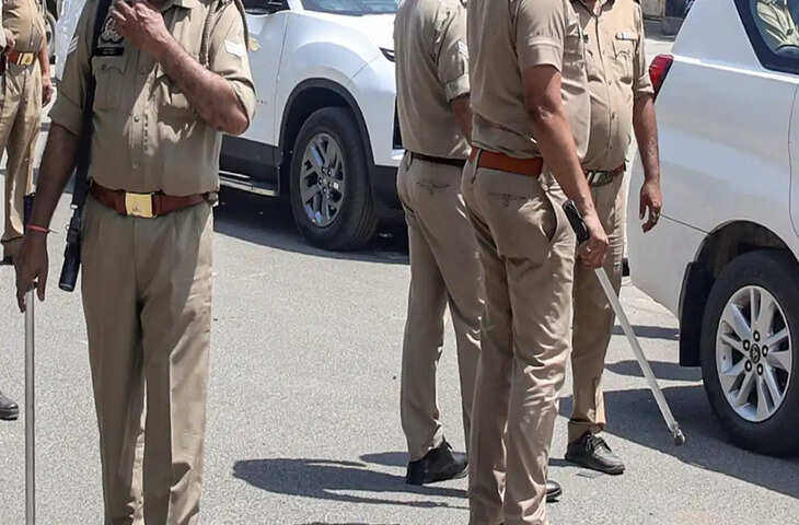 मुरादाबाद में रिटायर्ड डीएसपी की आत्महत्या से सनसनी, पत्नी के निधन के बाद मानसिक तनाव की आशंका