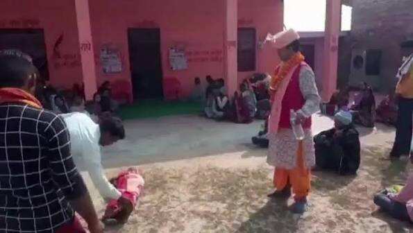 कानपुर का ‘बोतल बाबा’ विवादों में, इलाज के नाम पर अश्लील हरकत के आरोप; अनुयायियों का अब भी विश्वास कायम