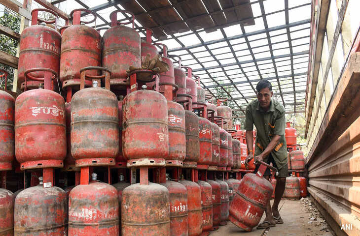 ईरान युद्ध के बीच LPG संकट पर भारत का एक्शन, 3 करोड़ टन सालाना&nbsp;खपत वाले देश में&nbsp;क्या है सरकार का प्लान?