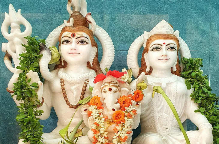 Chaturmas 2026: देवशयनी एकादशी से शुरू हो रहे चातुर्मास में क्या करें और क्या न करें? जानें त्याग, नियम और उद्यापन की विधि