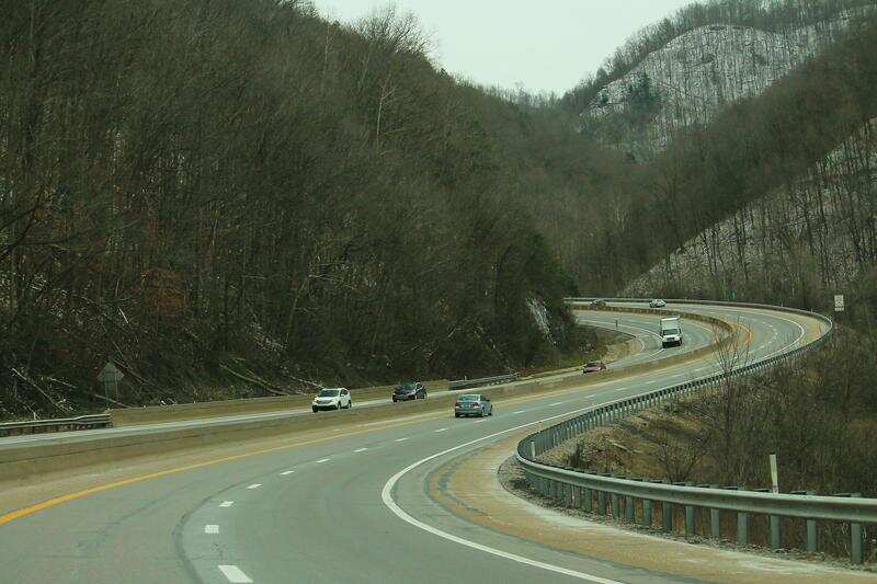 दुनिया की सबसे खतरनाक सड़कें, जिनपर हर किसी ड्राइवर के बस की बात नहीं गाड़ी चलाना