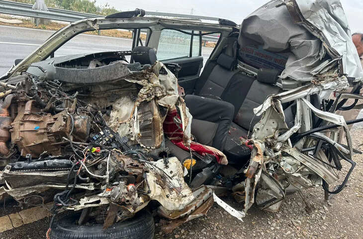 बीकानेर के पांचू क्षेत्र में दर्दनाक हादसा, ट्रक से टकराई कार, तीन युवकों की मौत