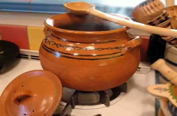 मिट्टी के बर्तन में बनाकर खाएंगे खाना तो हमेशा रहेंगे हैल्दी