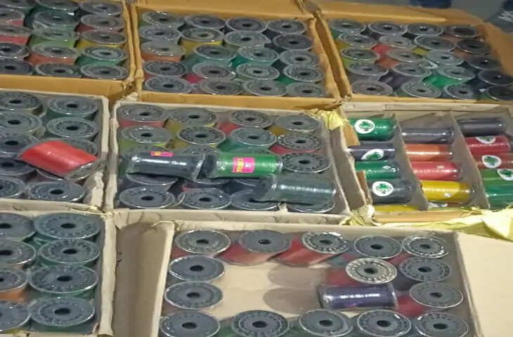 Jaipur जयपुर में पकड़ी गई चाइनीज मांझा की बड़ी खेप पुलिस ने जब्त की 480 चरखी, एक आरोपी गिरफ्तार