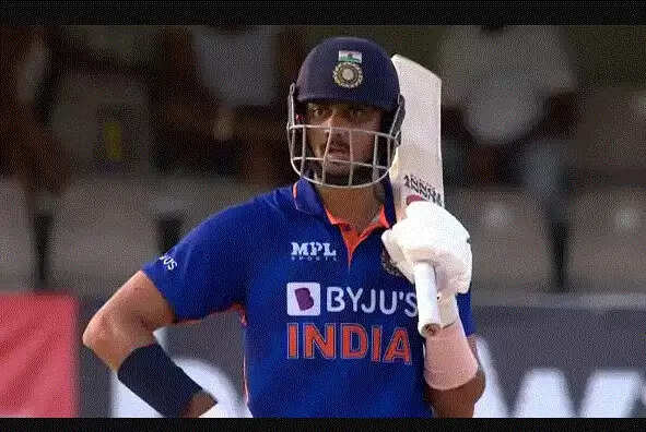 IND VS WI  Axar Patel --1-11-11111111111111111111111111111.GIF