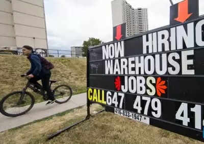 जुलाई में Canada का रोजगार गिरा