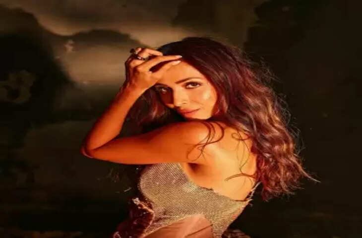 जल्दी पॉकेट मनी कमाने के लिए मॉडलिंग में शामिल हुईं Malaika Arora