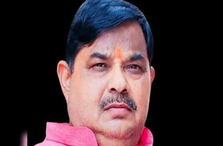 25 शादियों और ठगी के आरोपों पर भाजपा विधायक ज्ञान तिवारी ने तोड़ी चुप्पी, बेटी के साथ फेसबुक लाइव में बोले- &lsquo;आज विधायक नहीं, पिता के तौर पर बोल रहा हूं&rsquo;