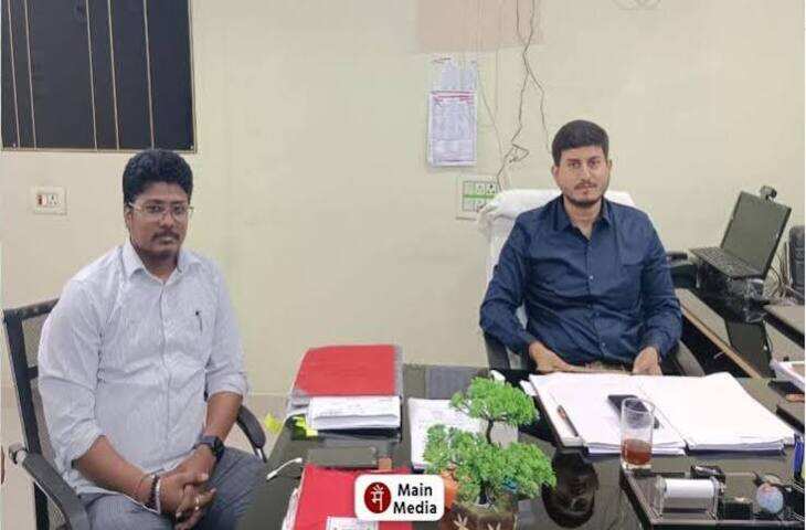 BDO ने कहा था- &lsquo;तुम कभी अधिकारी नहीं बनोगे&rsquo;, 15 साल बाद दीपक बने अधिकारी; मां ने गहने गिरवी रखकर पढ़ाया