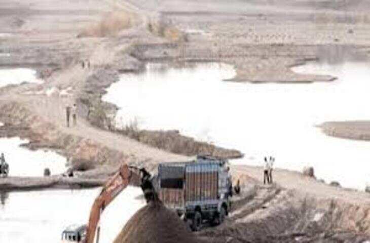 राजस्थान में अवैध खनन पर बड़ा सवाल, नदियों और नालों से &lsquo;गारनेट&rsquo; की खुलेआम लूट का आरोप