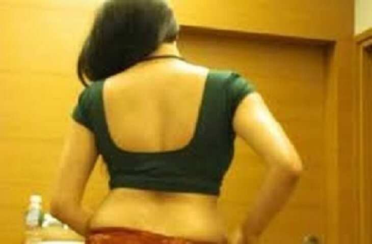 नहाते हुई भाभी का देवर ने बनाया अश्लील वीडियो, फिर ब्लेकमेल कर करता रहा दुष्कर्म, अब मामला दर्ज