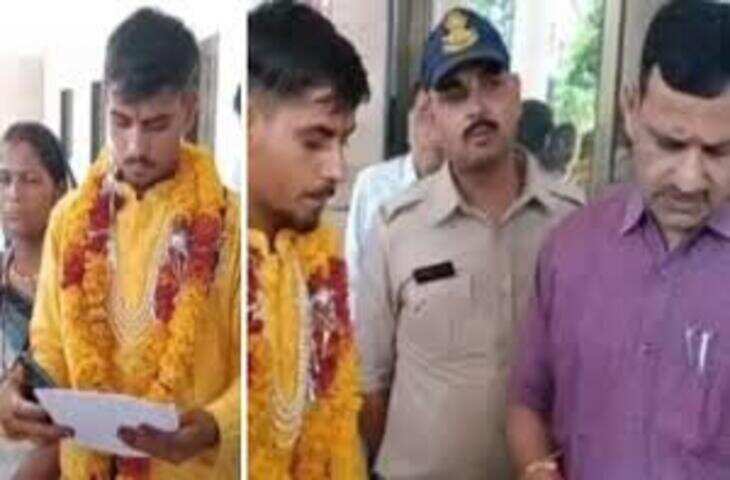 मध्य प्रदेश के इंदौर जिले से दबंगई और स्थानीय विवाद से जुड़ा एक अनोखा मामला सामने आया है, जहां एक दूल्हा अपनी शादी से ठीक पहले अपनी शिकायत लेकर कलेक्टर की जनसुनवाई में पहुंच गया।  जानकारी के अनुसार, मामला एक गांव का है, जहां पीड़ित परिवार अपने घर के सामने सड़क और नाली निर्माण कराना चाहता था। लेकिन आरोप है कि गांव के कुछ दबंग लोगों ने इस कार्य में बाधा डालते हुए निर्माण कार्य को रोक दिया और परिवार को परेशान किया।  इसी समस्या को लेकर दूल्हा सीधे जिला कलेक्टर की जनसुनवाई में पहुंचा और अपनी शिकायत दर्ज कराई। उसने अधिकारियों को बताया कि उसका परिवार लंबे समय से इस समस्या से जूझ रहा है, लेकिन स्थानीय स्तर पर कोई समाधान नहीं निकल पाया।  शिकायत में यह भी कहा गया कि दबंगों द्वारा लगातार दबाव और धमकी के कारण घर के सामने नाली पर सड़क निर्माण नहीं होने दिया जा रहा है, जिससे परिवार को आने-जाने में भारी परेशानी हो रही है।  जनसुनवाई के दौरान यह मामला चर्चा का विषय बन गया, जहां अधिकारी भी शिकायत सुनकर गंभीर नजर आए। प्रशासन ने मामले की जांच कर उचित कार्रवाई का आश्वासन दिया है।  स्थानीय सूत्रों के अनुसार, यह विवाद लंबे समय से चल रहा है और कई बार पंचायत स्तर पर भी इसे सुलझाने की कोशिश की गई, लेकिन कोई समाधान नहीं निकल सका।  फिलहाल जिला प्रशासन ने संबंधित विभाग को जांच के निर्देश दिए हैं और मौके पर स्थिति का जायजा लेने के लिए टीम भेजने की बात कही है।  यह घटना एक बार फिर ग्रामीण क्षेत्रों में बुनियादी सुविधाओं और स्थानीय विवादों को लेकर प्रशासन की भूमिका और त्वरित समाधान की जरूरत को उजागर करती है।