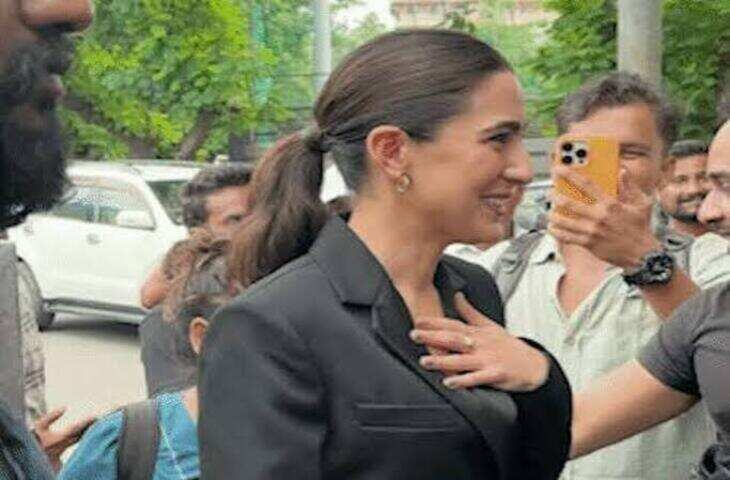 सारा अली खान के सामने भिड़े दो पैपराजी, कैमरा स्पेस को लेकर धक्का-मुक्की और गाली-गलौज; वीडियो वायरल