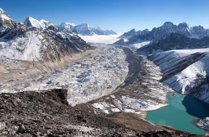 हिमालय के लिए क्यों बढ़ रहा खतरा? जानिए क्या होते हैं हैंगिंग ग्लेशियर और क्यों चिंतित हैं वैज्ञानिक