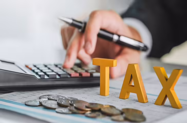 Tax Rule Change: 1 अप्रैल से बदल जाएगा टैक्स सिस्टम, इन 2 नियमों से सैलरीड लोगों को झटका या राहत?​​​​​​​