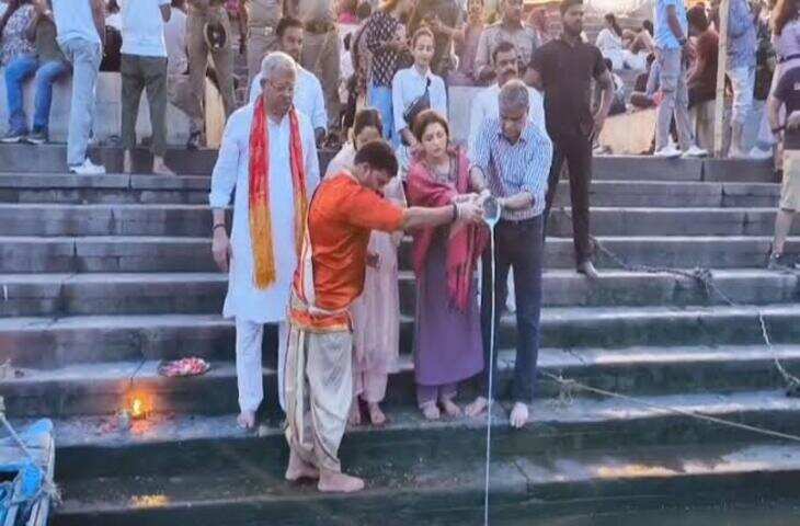 काशी पहुंचीं अभिनेत्री भाग्यश्री, काल भैरव मंदिर में किए दर्शन-पूजन