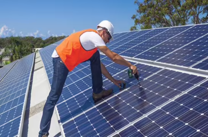 इस&nbsp;सोलर कंपनी को गुजरात से हाथ लगा अरबों रूपए का बड़ा ऑर्डर,&nbsp;शेयर खरीदने के लिए टूट पड़े निवेशक, यहां जाने सबकुछ&nbsp;