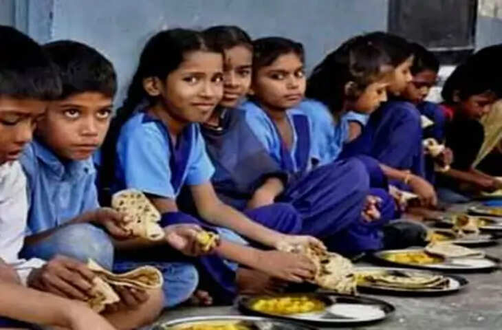 राजस्थान में PM पोषण कुक-कम-हेल्पर्स के मानदेय पर संकट, नई व्यवस्था से भुगतान अटका