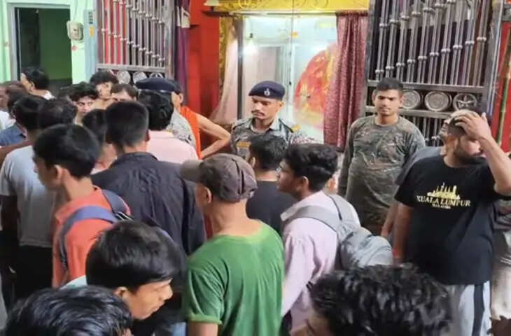 भभुआ में दुर्गा मंदिर से लाखों के गहने चोरी, रात 2:30 से 3:30 बजे के बीच वारदात
