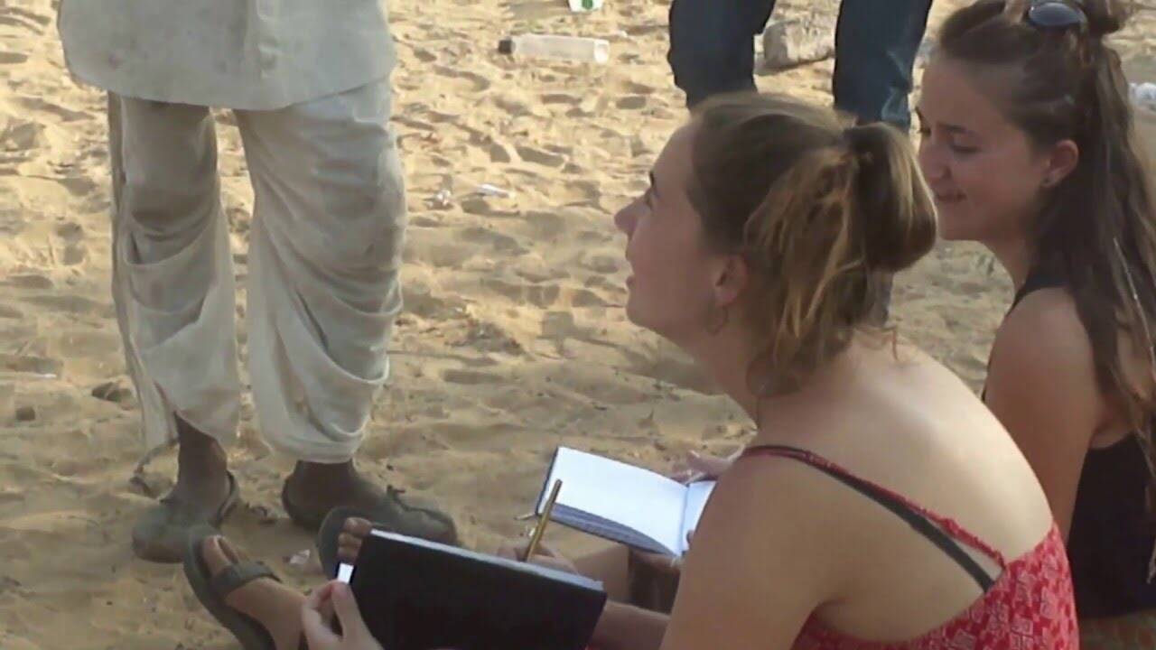 Pushkar Fair में विदेशी लड़की के साथ आपत्तिजनक कमेंट, वीडियो वायरल होने पर मचा बवाल