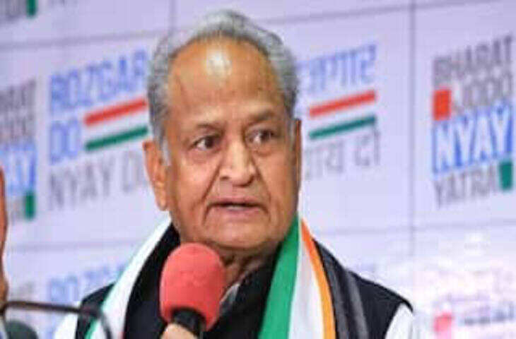 निकाय प्रमुखों के चुनाव से पहले गहलोत का BJP पर हमला, फुटेज में देंखे IAS अफसर पर लगाए गंभीर आरोप