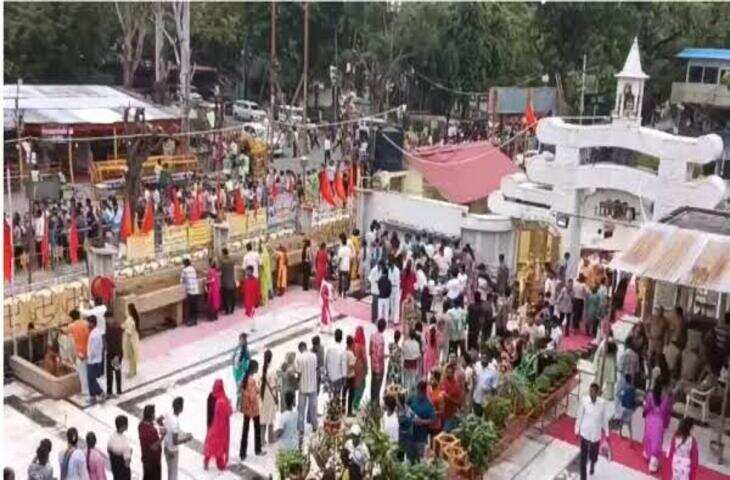 सावन के पहले सोमवार पर शिवालयों में उमड़ा आस्था का सैलाब, 50 हजार श्रद्धालुओं ने किया जलाभिषेक