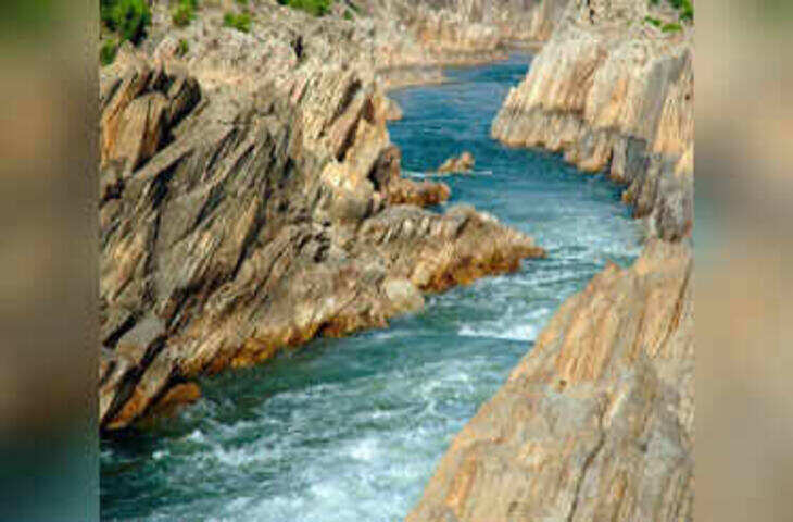 Interesting River Fact: भारत की यह नदी बहती है पूर्व से पश्चिम, जानिए क्यों है खास