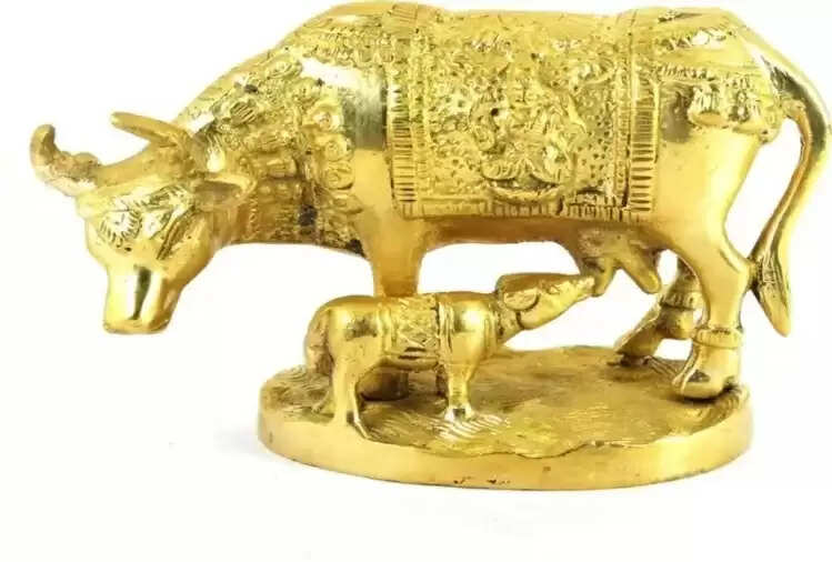 vastu tips kamdhenu cow statue benefits cow and calf statue at home vastu