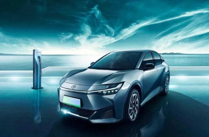 500Km रेंज के साथ भारत में लॉन्च होगी Toyota की पहली इलेक्ट्रिक कार, जाने कीमत से सेफ्टी फीचर्स तक सबकुछ&nbsp;