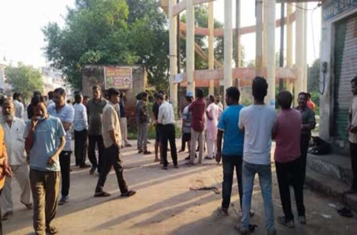पुलिस कार्रवाई से नाराज तीन महिलाएं पानी की टंकी पर चढ़ीं, वीडियो में देंखे ढाई घंटे बाद समझाइश से उतरीं