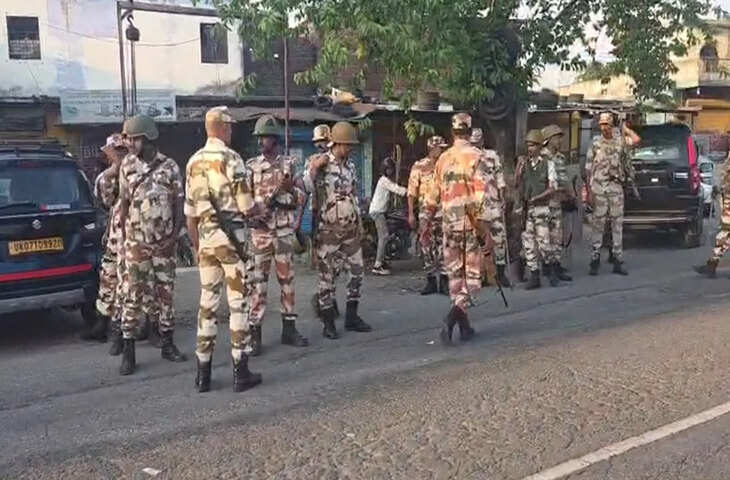 BJP नेता की हत्या के बाद बवाल, हाईवे जाम, घरों में आगजनी और पथराव, वीडियो में देंखे पुलिस ने किया लाठीचार्ज