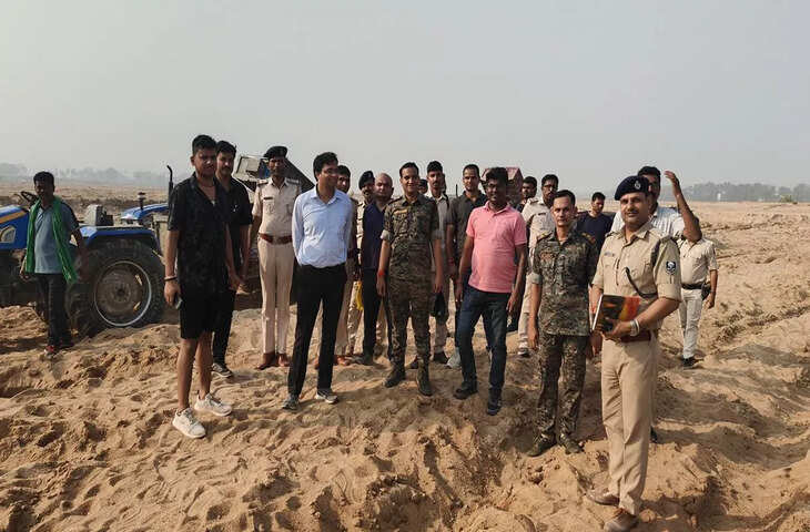 अमृत लाल मीणा ने की प्रचार वाहनों को दिखाई हरी झंडी, राज्य के पांच जिलों में 4 से 15 मई तक होगा आयोजन