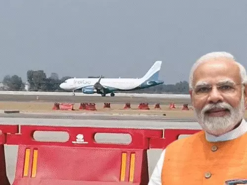 नोएडा एयरपोर्ट का नाम &lsquo;नरेंद्र मोदी इंटरनेशनल एयरपोर्ट&rsquo; रखने की चर्चा, अखिलेश यादव का तंज&mdash;&lsquo;जाने वाले निशानियां छोड़ रहे&rsquo;; जानिए जेवर एयरपोर्ट की कहानी
