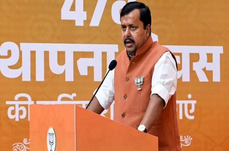 'योगी आदित्यनाथ या कोई नया चेहरा....?&nbsp;UP 2027 चुनाव में अगर बीजेपी जीती तो कौन होगा CM, नितिन नबीन ने किया खुलासा&nbsp;