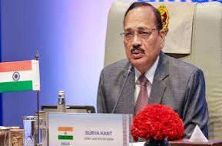 CJI सूर्यकांत ने नोएडा मजिस्ट्रेट को लगाई फटकार, वीडियो में बोले- सुप्रीम कोर्ट के आदेश का उल्लंघन कैसे हुआ?