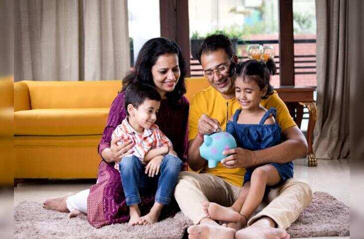 बेटी के लिए निवेश का प्लान बना रहे हैं? Sukanya Samriddhi Yojana और FD में जानिए कौन देगा सबसे ज्यादा लाभ​​​​​​​