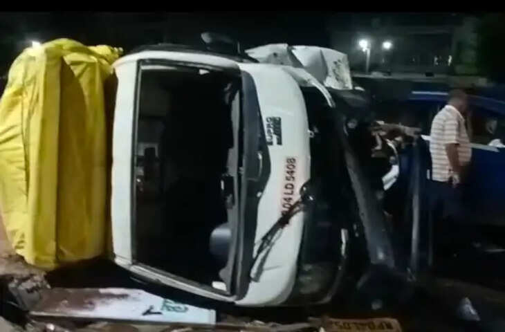 सिवनी में तेज रफ्तार कार खड़े पिकअप से टकराई, बड़ा हादसा टला; दोनों वाहन क्षतिग्रस्त