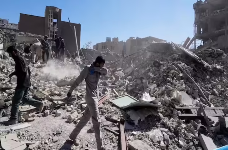 अमेरिका-इजराइल-ईरान तनाव का असर: गैस सिलेंडर को लेकर मारामारी, वीडियो में देंखे कई होटल-रेस्टोरेंट बंद