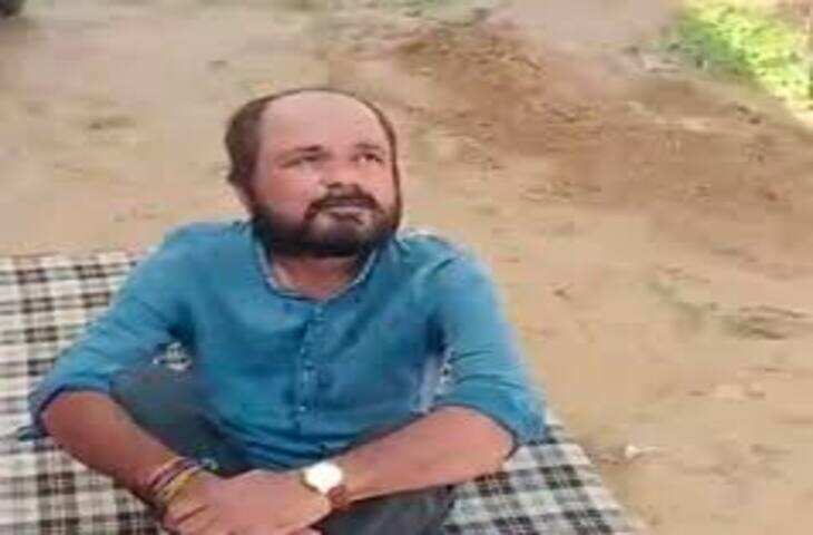 बाड़मेर में स्वतंत्रता दिवस पर शराब के नशे में स्कूल पहुंचा हेड मास्टर, गिरने से चोट लगी; ग्रामीणों ने बनाया वीडियो