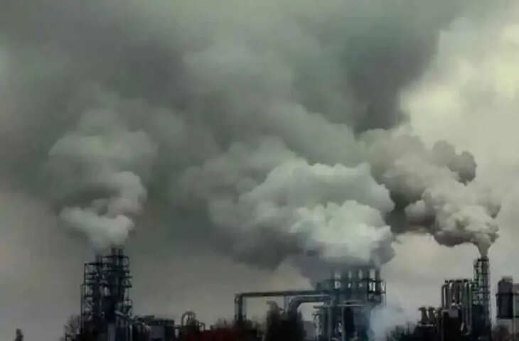 दिल्ली-एनसीआर में उद्योगों पर सख्ती, सीएक्यूएम ने पार्टिकुलेट मैटर उत्सर्जन सीमा 50 मिलीग्राम तय की