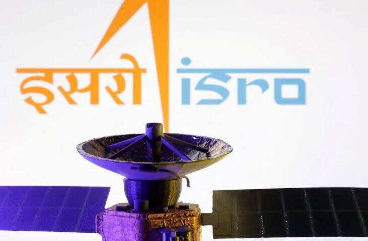 ISRO Jobs 2026: स्पेस एजेंसी में नौकरी पाने का शानदार मौका, कई पदों पर निकली भर्ती, ऐसे करें अप्लाई​​​​​​​