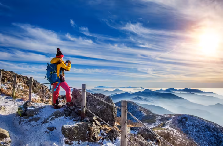 Budget Friendly Travel: कम बजट में घूमें ये 8 शानदार जगहें, सितंबर के महीने में न मिलेगी भीड़ और न गर्मी &nbsp;