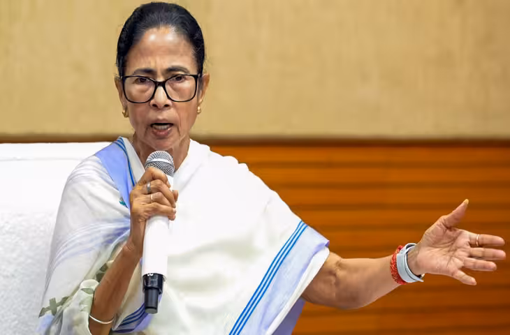 'मुझे चुप कराना है तो मारना होगा.....' TMC संकट के बीच ममता बनर्जी का BJP पर हल्ला बोल, बागियों को भी दिया कड़ा संदेश
