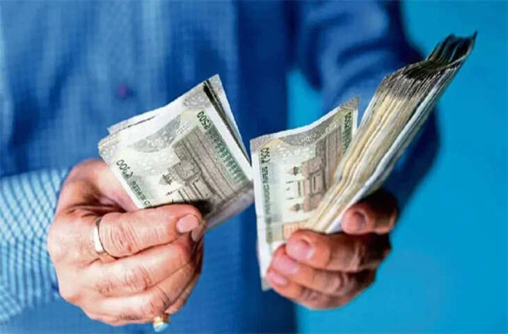 केंद्रीय कर्मचारियों को झटका: जनवरी महीने में नाम मात्र के लिए बढ़ेगा DA,7 साल के इतिहास में सबसे कम इजाफा 