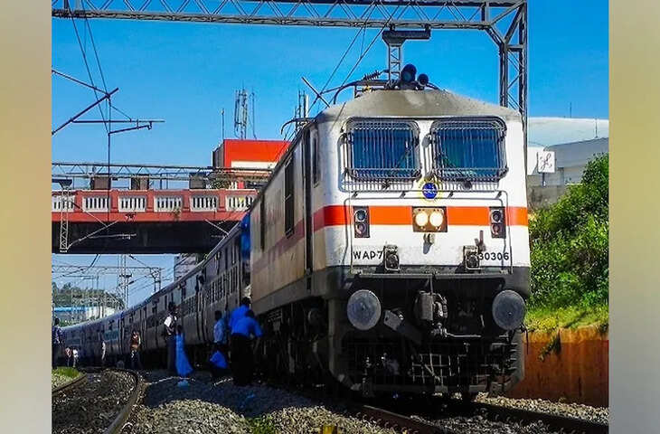 टिकट बुक की है तो रुक जाएं! रेलवे ने रद्द कर दी ये ट्रेने, घर से निकलने से पहले देख ले ये लिस्ट&nbsp;