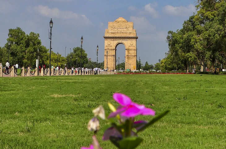 बारिश से बदली दिल्ली की हवा, एयर क्वालिटी &lsquo;संतोषजनक&rsquo; श्रेणी में पहुंची