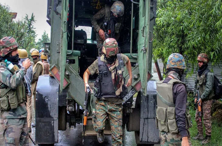 उधमपुर में रातभर चला ऑपरेशन, जंगल में 2 आतंकी ढेर; AK राइफल, M4 कार्बाइन और ग्रेनेड बरामद